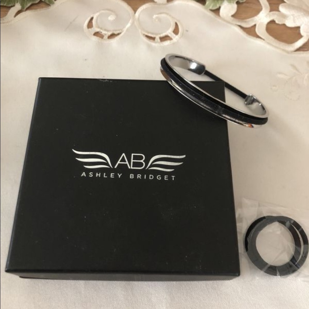 Ashley Bridget Bracelet
